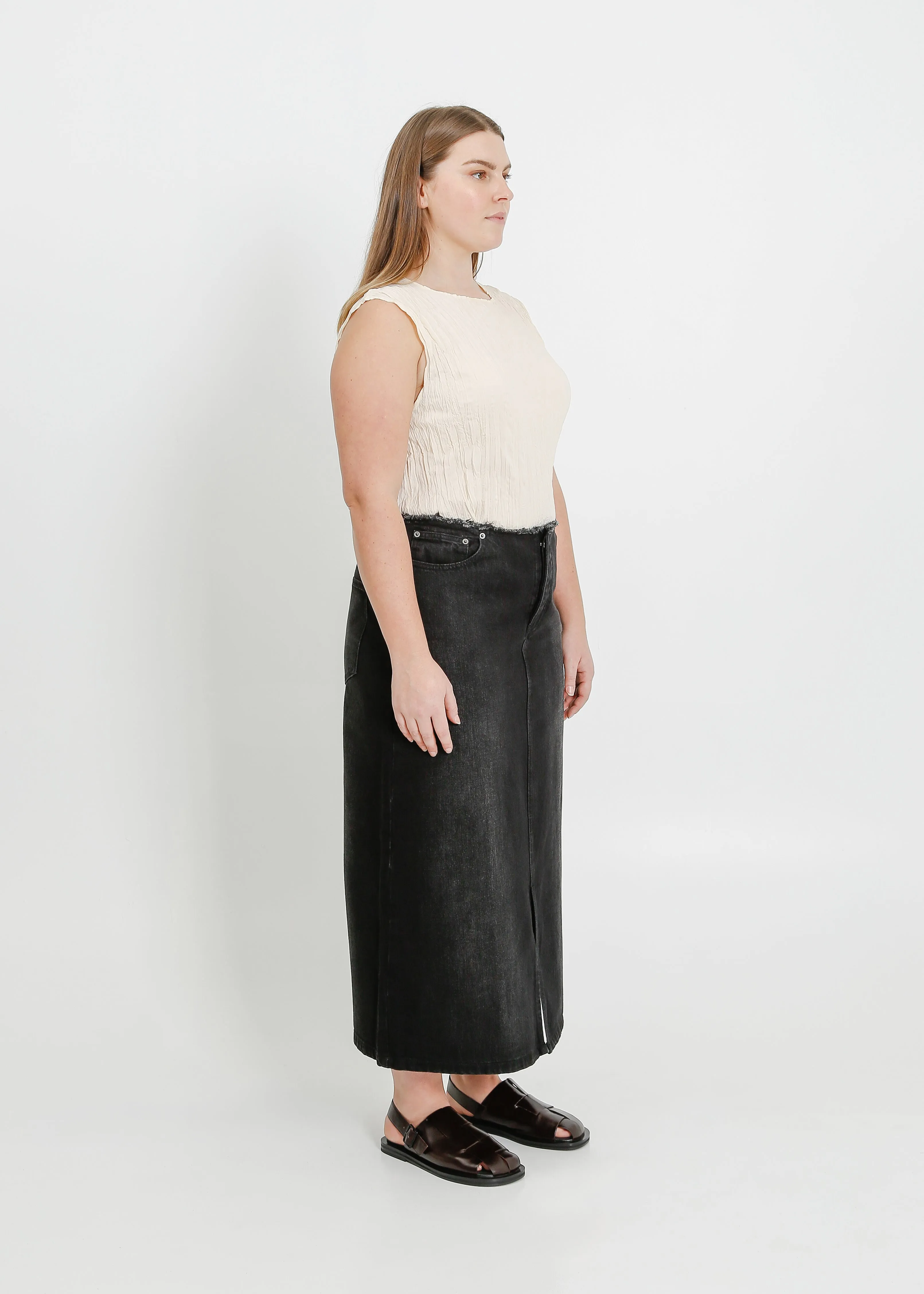 REIGN DENIM SKIRT / BLACK