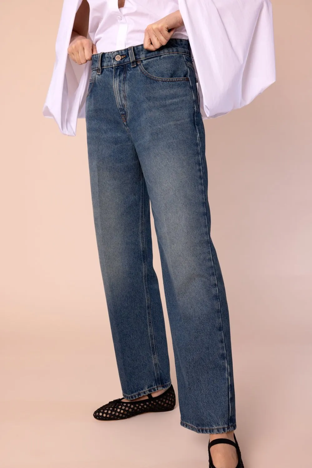 Relaxed Straight Leg Jean